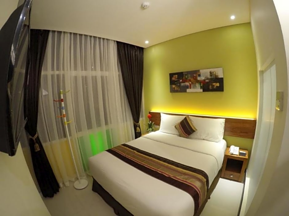 Biz Boulevard Hotel