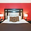 Ramada Hotel & Conference Center by Wyndham Plymouth