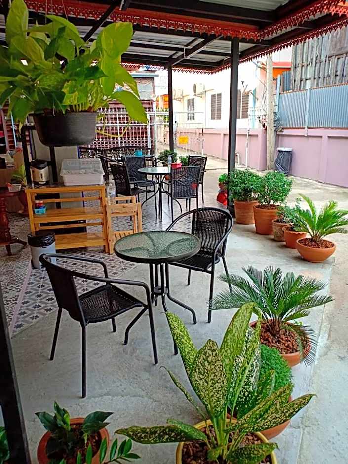Siri Guesthouse