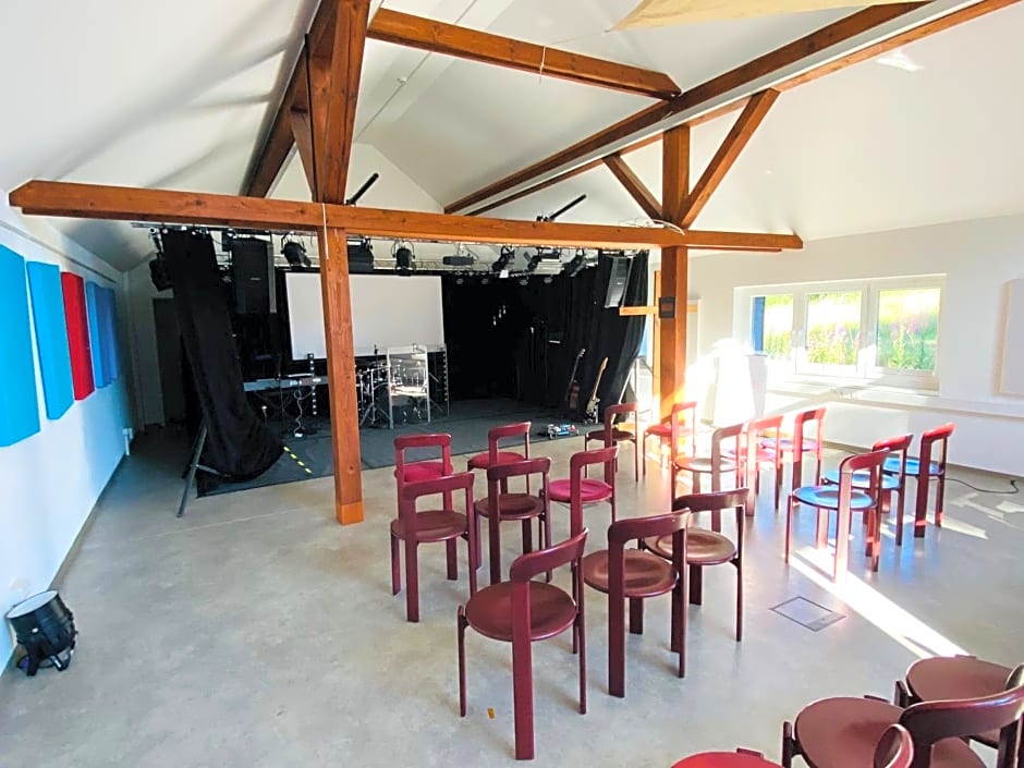 Haus Rosenbaum Gruppenhaus- Begegnungsstätte - Pension