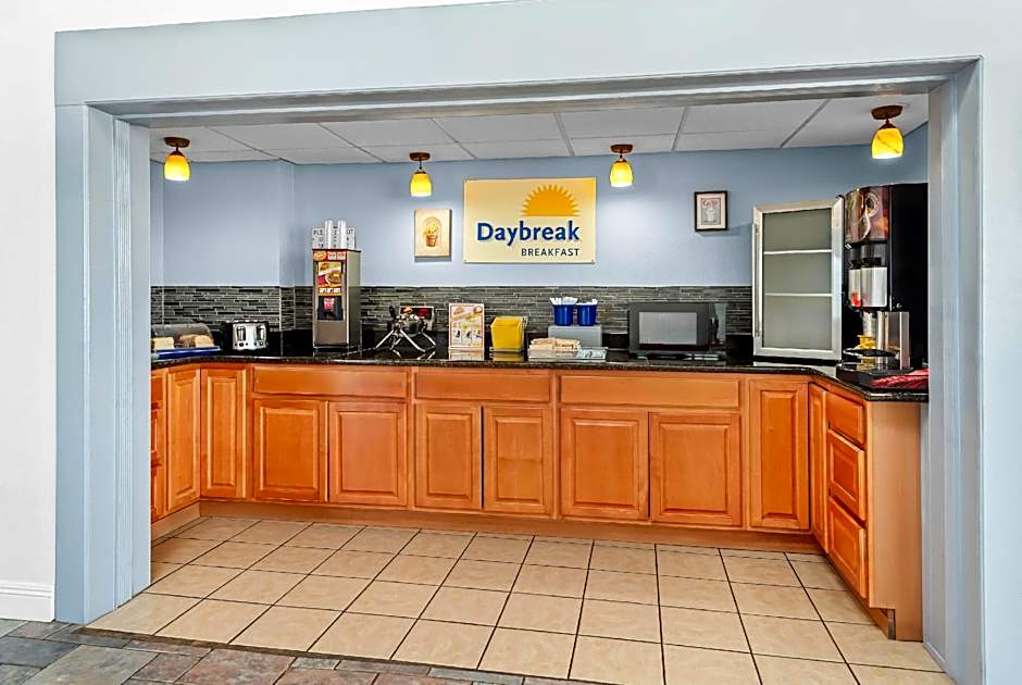 Days Inn by Wyndham Lafayette Near Lafayette Airport