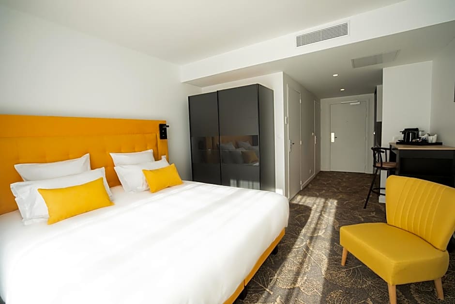 Le Barracuda & Spa, Centre Port, pieds dans l'eau, vue mer