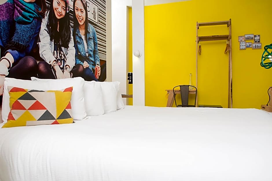 The Corner London City