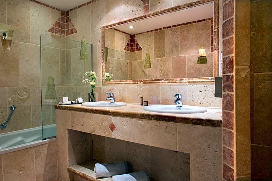 La Bastide De Tourtour Hotel & Spa