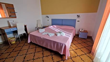 Small Double or Twin Room