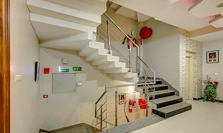 Treebo Rockwell Plaza