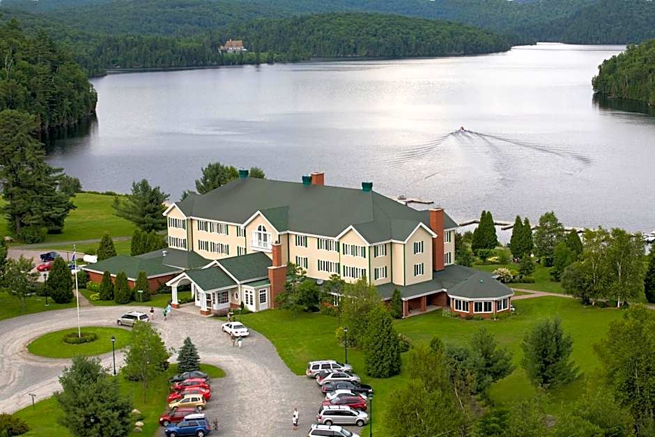 Auberge du Lac-à-l'Eau-Claire