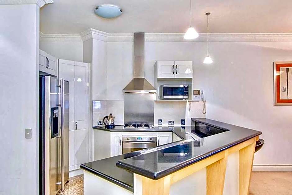 Macarthur Chambers Apartments