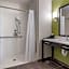 Redwood inn & Suites Crosby
