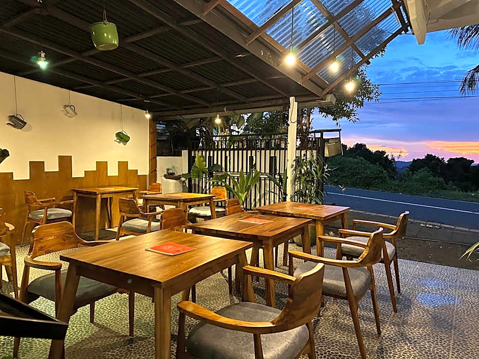 Dong Paloh Hostel