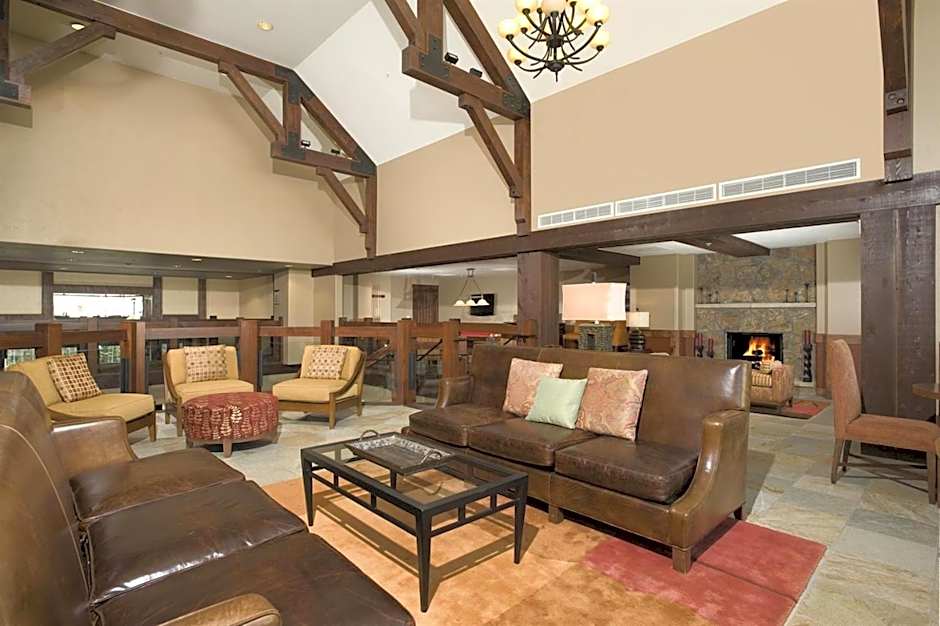 Crystal Peak Lodge, A Vail Resorts Property