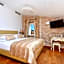 Jupiter Luxury Hotel