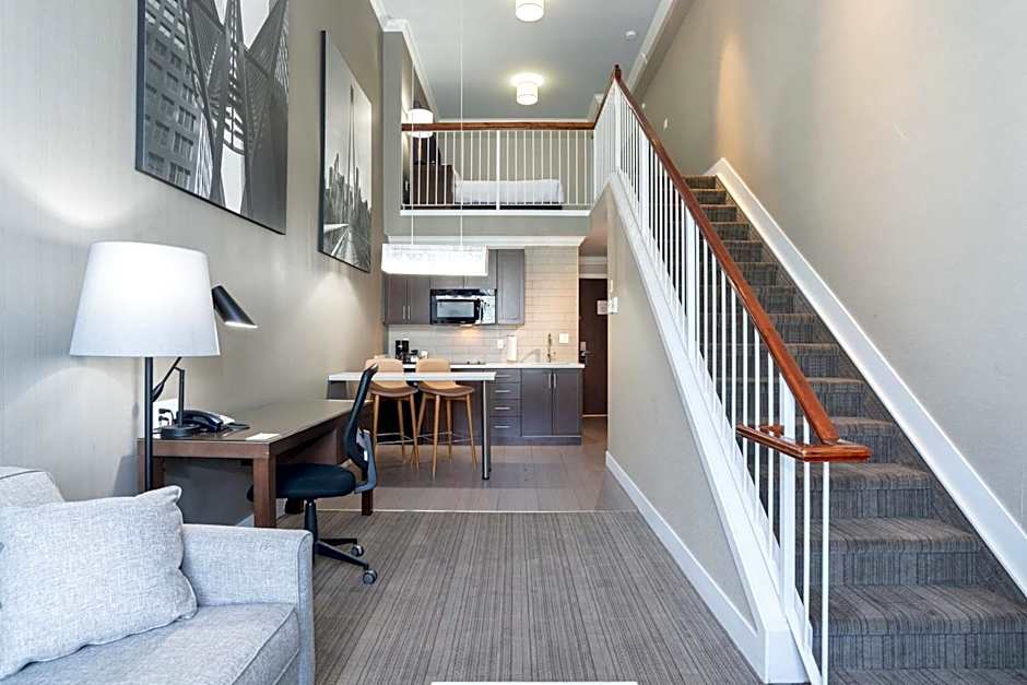 Sandman Hotel & Suites Calgary South