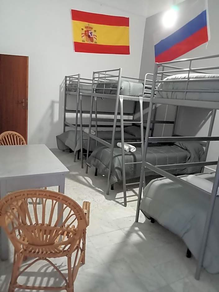Dama HostelBB