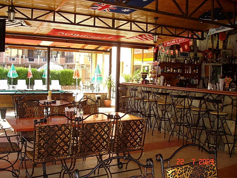 Friends Family Hotel