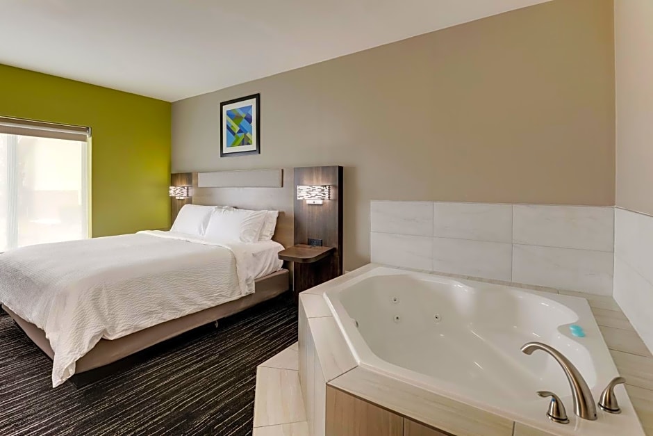 Holiday Inn Express Hotel & Suites Bryan-Montpelier By IHG