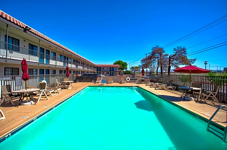 Motel 6-Kingman, AZ - Route 66 East