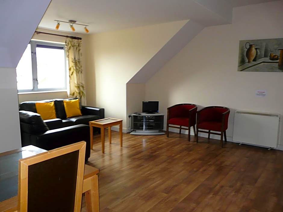 The Courtyard Apartments