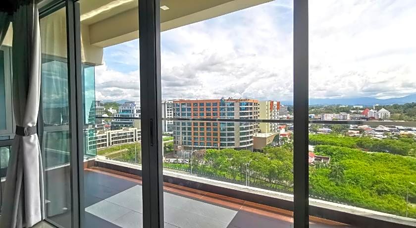 Sunset Seaview Vacation Condo City Centre @ IMAGO Shopping Mall