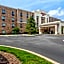 Hampton Inn By Hilton Dekalb (Near The University)
