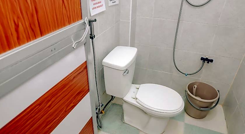 RedDoorz near Mariners Legazpi