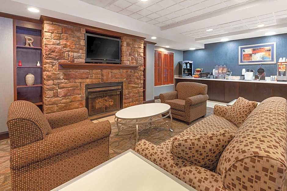 Wingate By Wyndham Erie