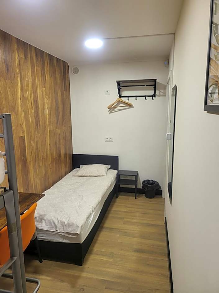 Rooms4Rest Bokserska - Private rooms for tourists - ATR Consulting Sp, z o,o,