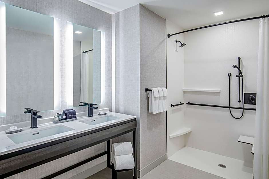 The Artisan at Tuscan Village, Salem, a Tribute Portfolio Hotel