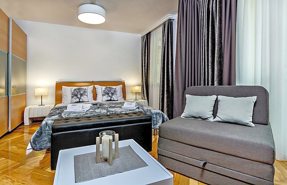 Aparthotel Adeo