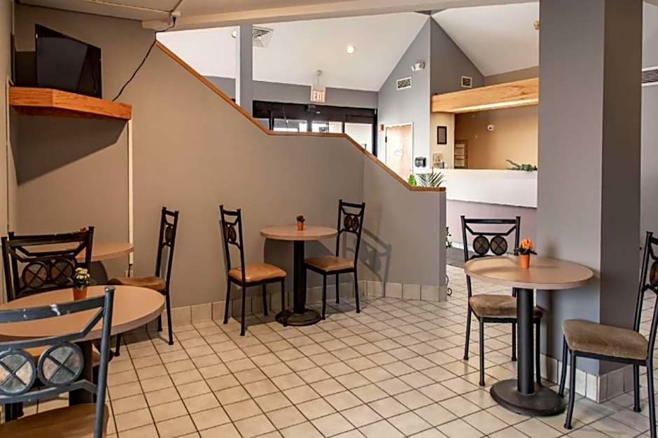 OYO Hotel Lincoln Airport NE, Hwy 80 – Lincoln, NE