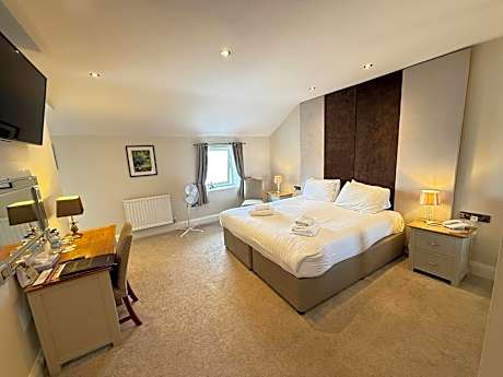 King Suite with Sea View