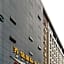 Calvin Hotel