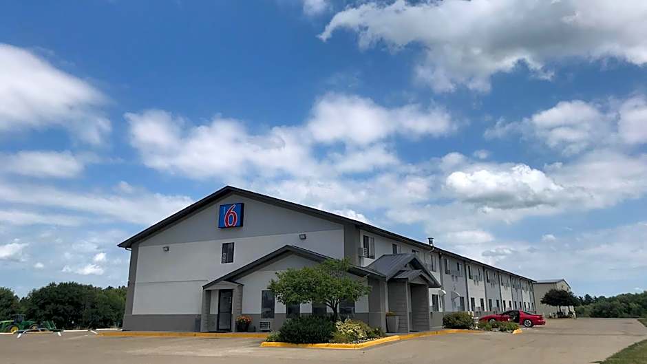 Motel 6-Marshalltown, IA
