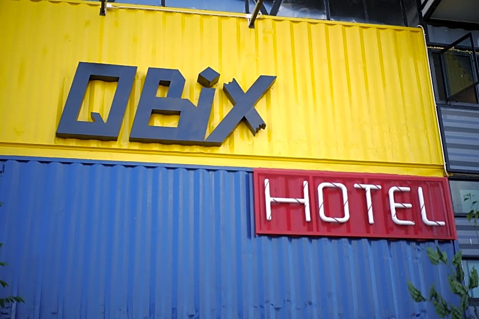 QBix Hotel