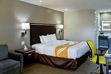 Bay Area Inn & Suites