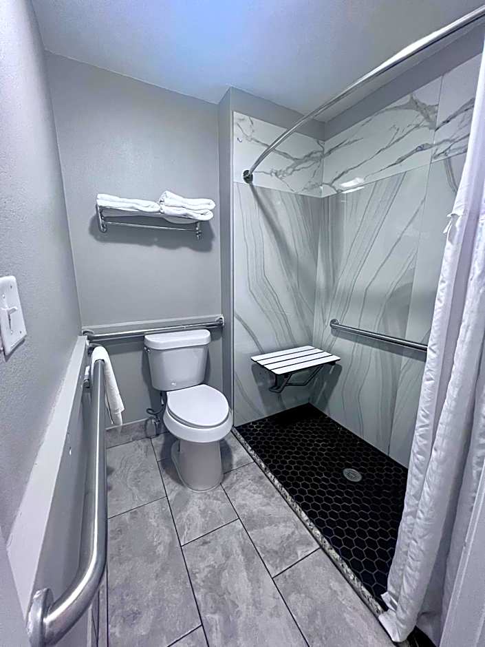 Super 8 by Wyndham Fredericksburg