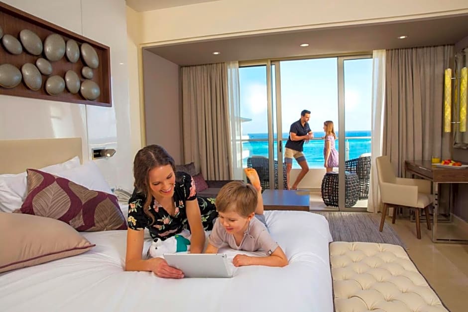 Royalton Blue Waters Autograph All-Inclusive Resor