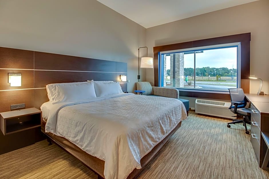 Holiday Inn Express & Suites Union City By IHG
