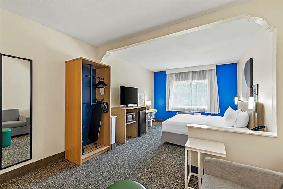 Spark by Hilton Round Rock