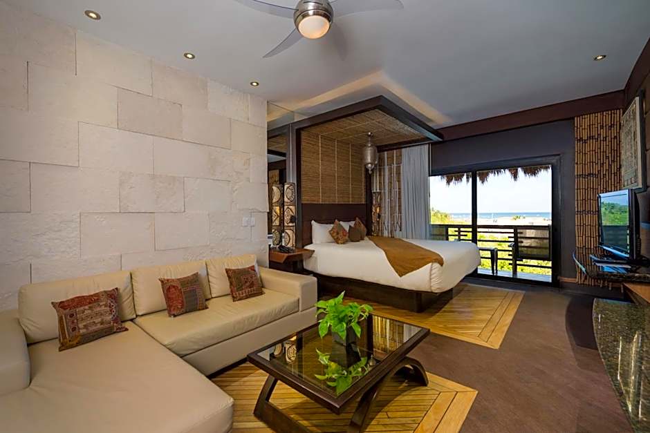 La Divina by Aldea Thai