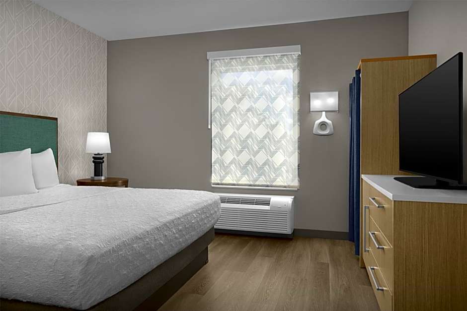 Photo 1 of 4 of 1 Bedroom 1 King Bed Suite