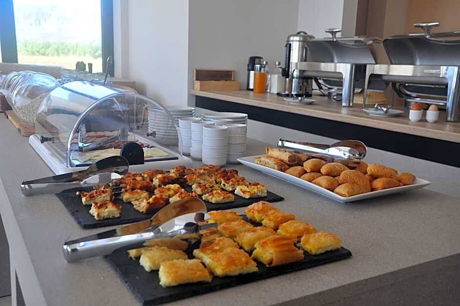 Costa Ionica · Mytikas Seaside Hotel