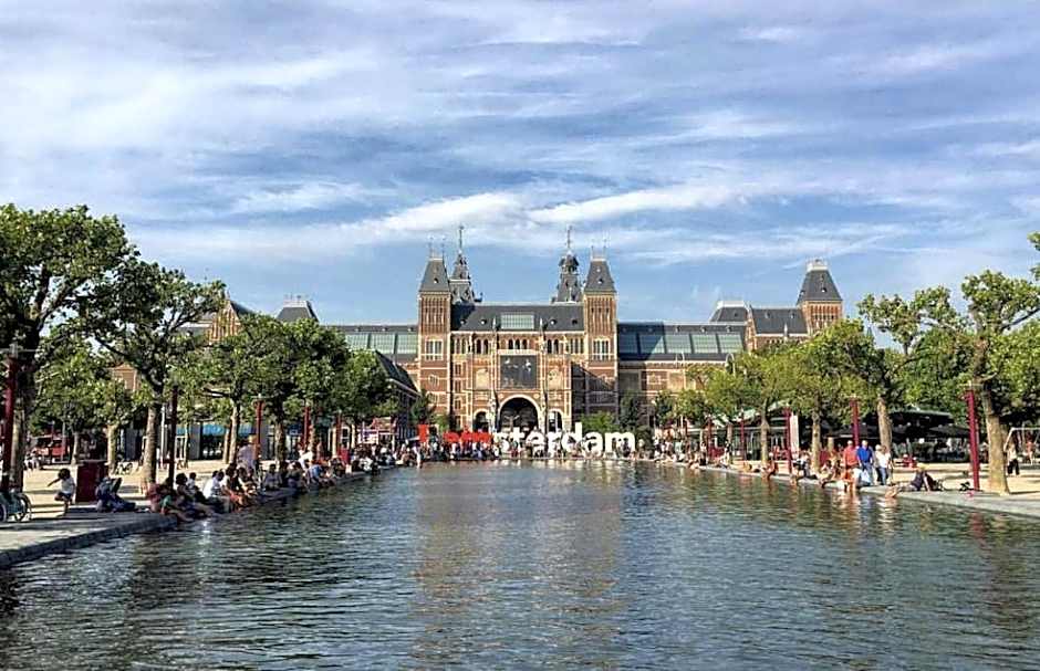 Facade Hotel Amsterdam