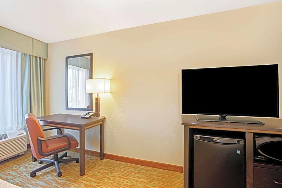 La Quinta Inn & Suites by Wyndham Gillette