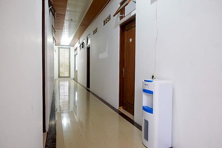 RedDoorz Syariah near Alun Alun Temanggung