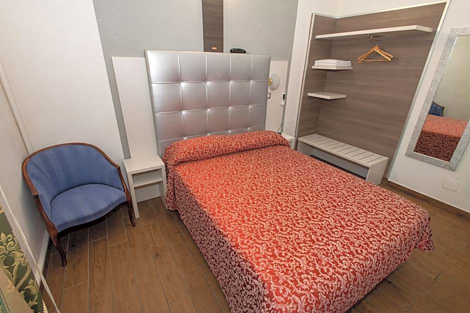 Hotel Piola