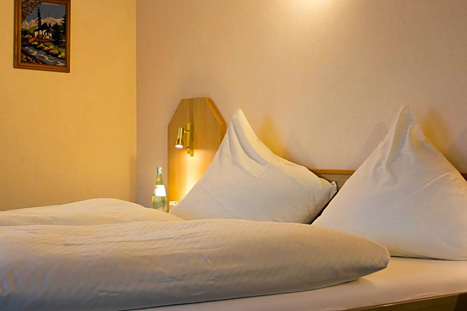 Hotel Restaurant Zur Neroburg