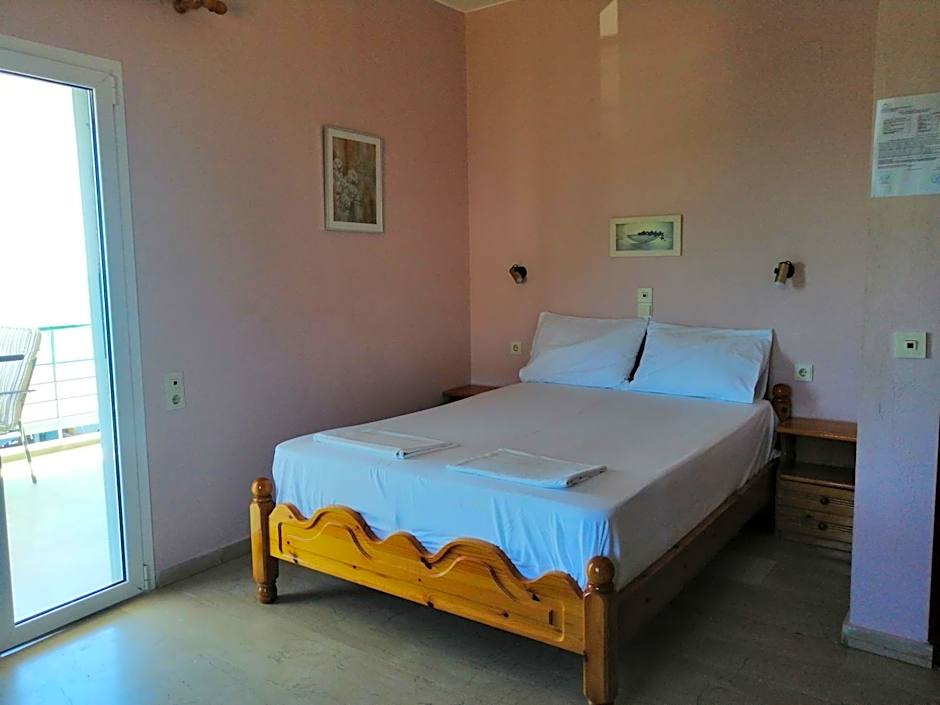 Jason Rooms & Studios