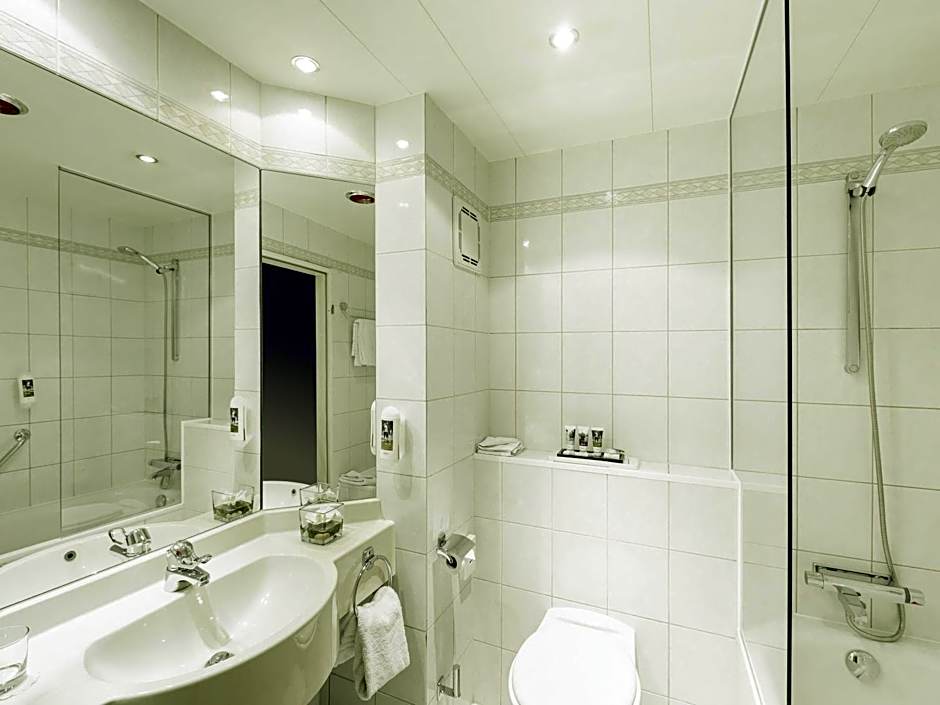 Mercure Kamen Unna