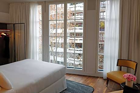 Superior Apartment with Queen Bed